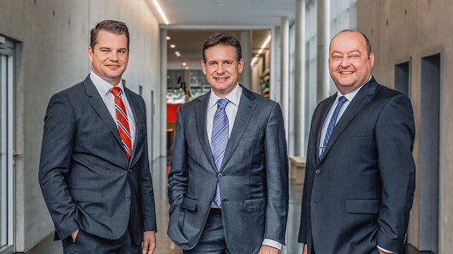<p>In April 2014, Dr. Fabian Kracht becomes Head of Finance and Organization. From May 2015 on, Leonhard Braig joins PERI as Head of Products and Technology. (from the left) Dr. Fabian Kracht, Alexander Schw&amp;ouml;rer and Leonhard Braig</p><br/>